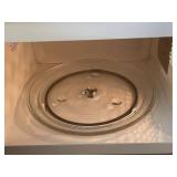 Oster Countertop Microwave Oven - Model OGMGDML15-10
