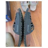 Set of 4 Pairs of Women