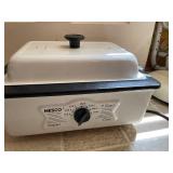 Nesco 4-Quart Roaster Oven with Adjustable Temperature Control