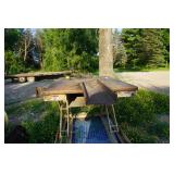 Globe International 1000 lb Electric/Hydraulic Scissors Lift Table