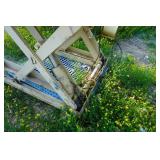 Globe International 1000 lb Electric/Hydraulic Scissors Lift Table