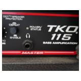 PEAVEY TKO 115 AMP