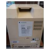 VINTAGE MACINTOSH SE COMPUTER