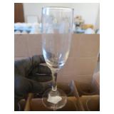 5 CASES CHAMPAGNE FLUTES