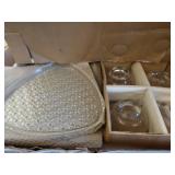 3 DAISY AND BUTTON PATTERN SNACK SETS