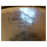 2 SNARE DRUMS WITH CASES