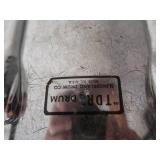 2 SNARE DRUMS WITH CASES