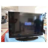 40" APEX LCD TV