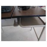 SMALL METAL STUDENT DESK