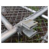 LG CHAIN LINK GATE W/ POSTS.