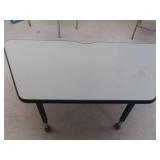 ADJUSTABLE CHILDRENS TABLE