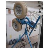 JUGS PITCHING MACHINE