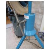 JUGS PITCHING MACHINE