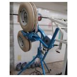 JUGS PITCHING MACHINE