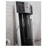 LIFE FITNESS CHEST PRESS