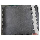 INTERLOCKING FLOOR MATS