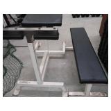 2 PIECES OF RANDOM WEIGHT ROOM EQUIPMENT