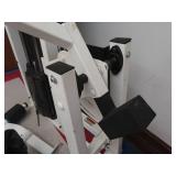 LIFE FITNESS ABDOMINAL MACHINE