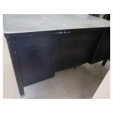 BLACK METAL TEACHERS DESK