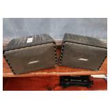 2 BOSE SPEAKER