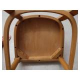 6 WOODEN STUDENT CHAIRS AND WOODEN TABLE