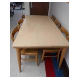 6 WOODEN STUDENT CHAIRS AND WOODEN TABLE