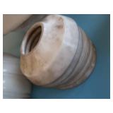 6 CERAMIC FIXTURE HOLDERS AND LIGHT GLOBES