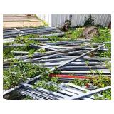 LG CHAIN LINK GATE W/ POSTS