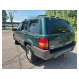 1998 JEEP GRAND CHEROKEE LAREDO *4x4 w/ No Accidents* (NO RESERVE)