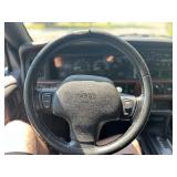 1998 JEEP GRAND CHEROKEE LAREDO *4x4 w/ No Accidents* (NO RESERVE)