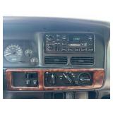 1998 JEEP GRAND CHEROKEE LAREDO *4x4 w/ No Accidents* (NO RESERVE)