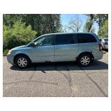 2010 CHRYSLER TOWN AND COUNTRY LX *149k Miles | No Accidents* (NO RESERVE)