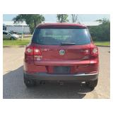 2010 VOLKSWAGEN TIGUAN WOLFSBURG EDITION 4MOTION *No Accidents | Prior Certified Pre-Owned* (NO RESERVE)