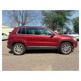 2010 VOLKSWAGEN TIGUAN WOLFSBURG EDITION 4MOTION *No Accidents | Prior Certified Pre-Owned* (NO RESERVE)