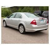 2010 FORD FUSION SE (NO RESERVE)