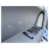 2011 FORD FOCUS SE *2 Owner w/ No Accidents* (NO RESERVE)