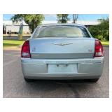2006 CHRYSLER 300 TOURING *All wheel Drive w/ No Accidents* (NO RESERVE)