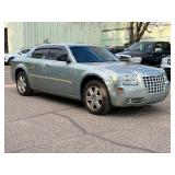 2006 CHRYSLER 300 TOURING *All wheel Drive w/ No Accidents* (NO RESERVE)