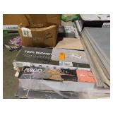 Pallet lot of Flooring