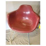 Set of 2 Vintage Krueger  Fiberglass Chairs in Good Condition seats will need to be attached to base