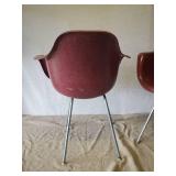 Set of 2 Vintage Krueger  Fiberglass Chairs in Good Condition seats will need to be attached to base