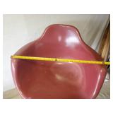 Set of 2 Vintage Krueger  Fiberglass Chairs in Good Condition seats will need to be attached to base