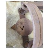 Vintage Blue Anchor Fruit Box and Animal Traps Oneida Victor