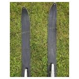 2 Pair Vintage HEAD Snow Skis  Great For Display
