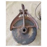 Vintage Hudson Mfg Pulley With Vintage Keroscene Glass Jar