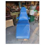 LOOK AT This Who Doesnt want an Awsome Dentist Chair Working