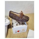 4 Pair New in Box Minnetonka Moccassins