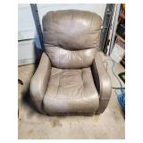 Leather Elesctric Recliner In working condition