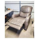 Leather Elesctric Recliner In working condition