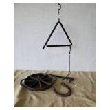 Vintage Triangle Call em in for Dinner, Od Mountain Cast iron pan, Vintage Horseshoe